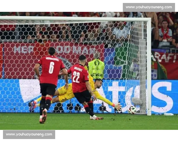 哥伦比亚对阵日本焦点之战解析两队战术与胜负走向全面前瞻看点