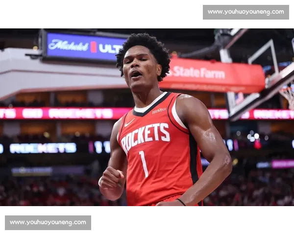 火箭队对决绿凯展开激烈较量 展现顶尖篮球实力与策略博弈