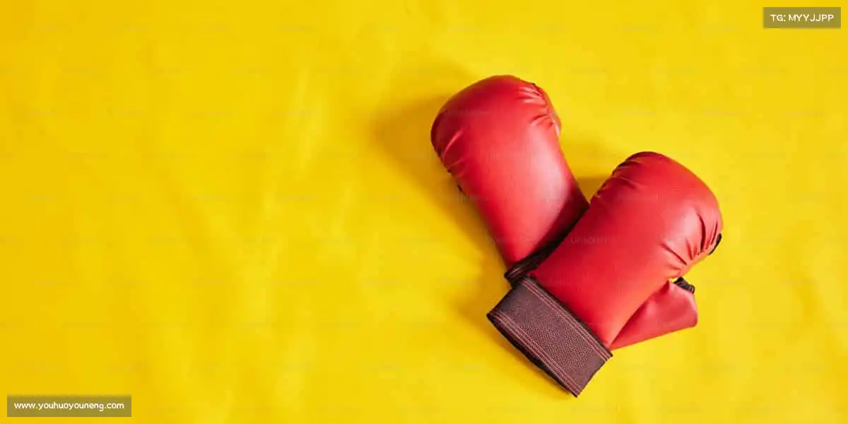 <strong>dpzx德扑之星</strong>🏋️‍♀️挑战身体极限，遇见更强大的自己就在此刻！